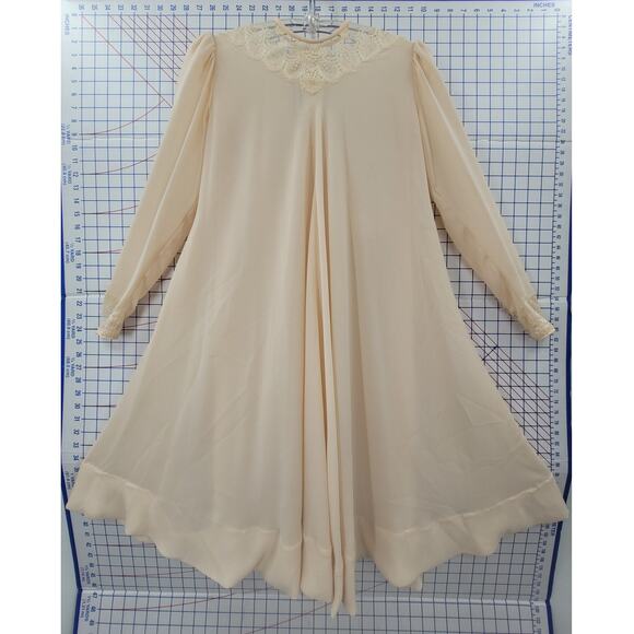 Vintage Beige Lace‑Collar Swing Dress—Belt with Knee Boots & Structured Coat (M) - Picture 4 of 15